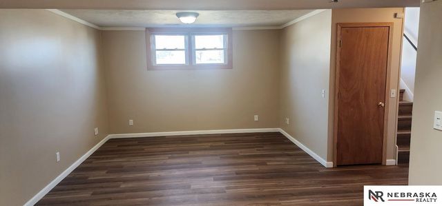 9335 Ellison Avenue, Omaha, NE 68134