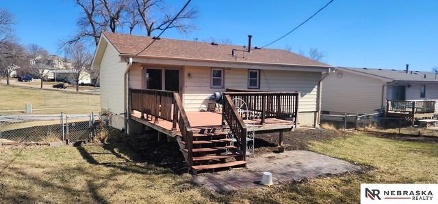 9335 Ellison Avenue, Omaha, NE 68134