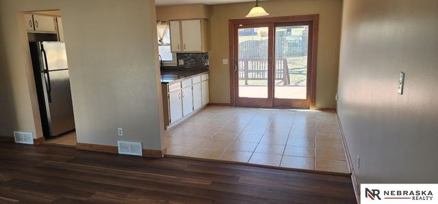 9335 Ellison Avenue, Omaha, NE 68134