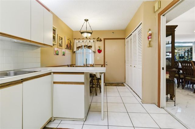 6768 10th Avenue 115, Lake Worth, FL 33467