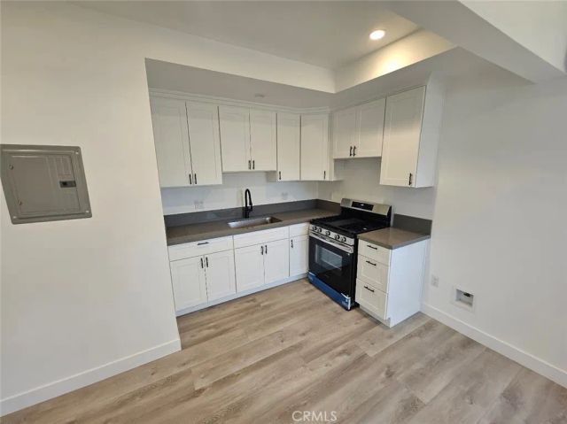 1401 S Rosewood 2, Santa Ana, CA 92707