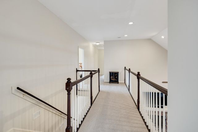 3406 S BIG WOODS CV, Collierville, TN 38017