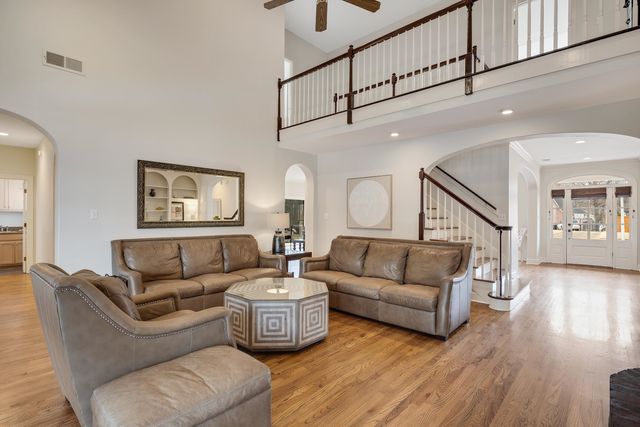 3406 S BIG WOODS CV, Collierville, TN 38017