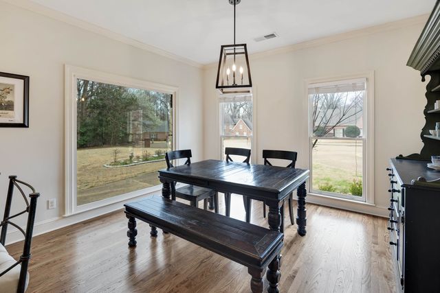 3406 S BIG WOODS CV, Collierville, TN 38017