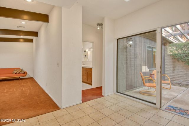 8700 E Placita Playa Avenue, Tucson, AZ 85715