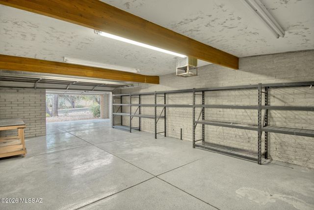 8700 E Placita Playa Avenue, Tucson, AZ 85715