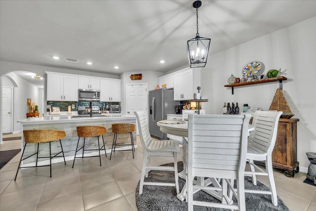 Image 10 of property listing at 25157 ALCAZAR, Punta Gorda, FL 33955