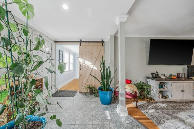 485 3rd Avenue, Bayport, NY 11705