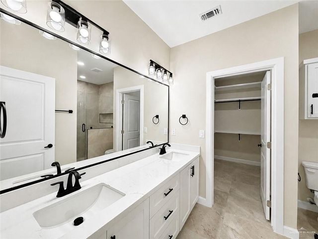 304 N Buena Vista Street, Penitas, TX 78576