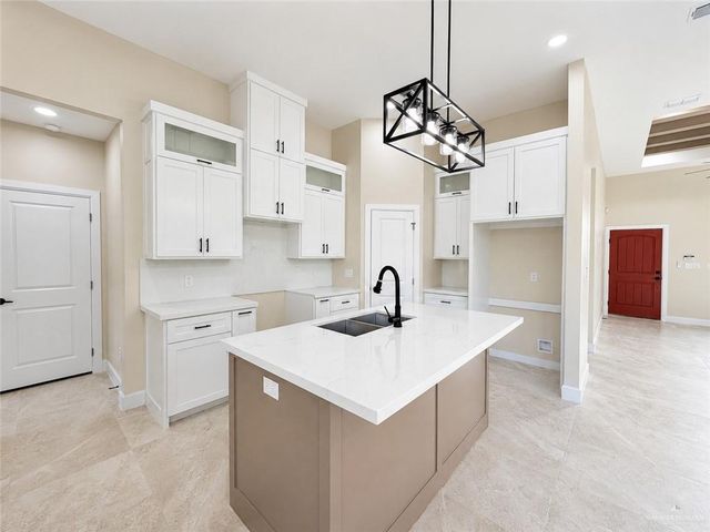 304 N Buena Vista Street, Penitas, TX 78576