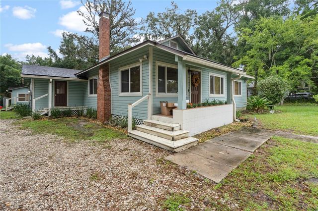 1017 NE 3RD AVENUE, Gainesville, FL 32601