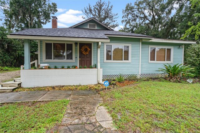 1017 NE 3RD AVENUE, Gainesville, FL 32601