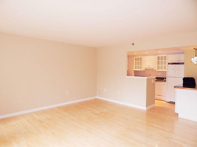 10 Rogers 211, Cambridge, MA 02142