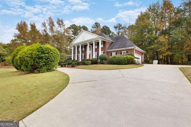 110 Emerald Lake Drive, Fayetteville, GA 30215
