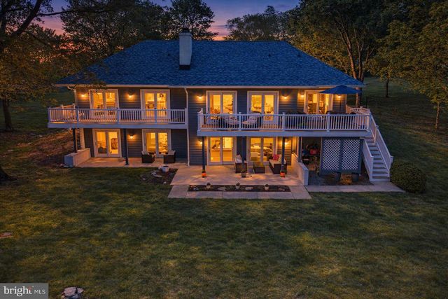 250 MEADOW RIDGE DR, Shepherdstown, WV 25443