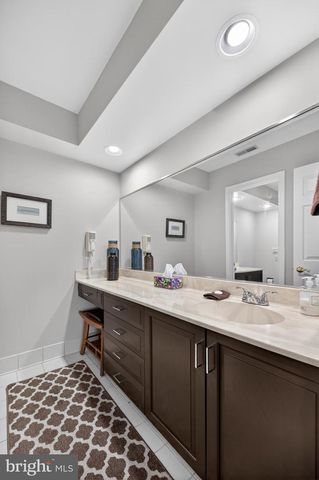 250 MEADOW RIDGE DR, Shepherdstown, WV 25443