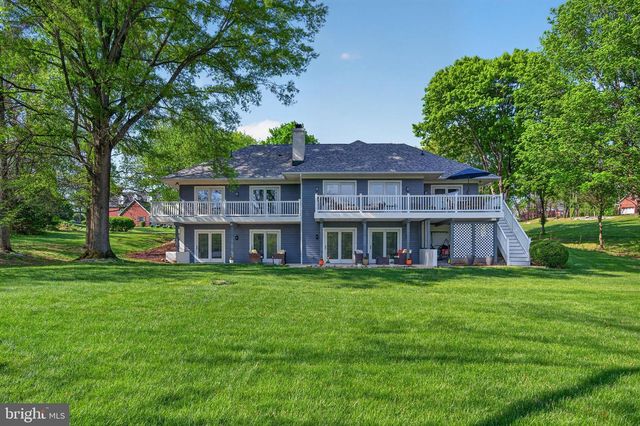 250 MEADOW RIDGE DR, Shepherdstown, WV 25443
