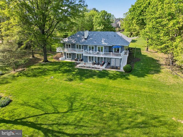250 MEADOW RIDGE DR, Shepherdstown, WV 25443