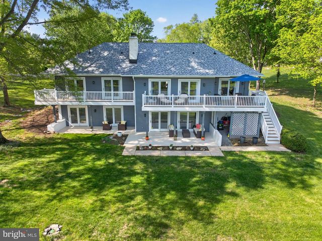 250 MEADOW RIDGE DR, Shepherdstown, WV 25443
