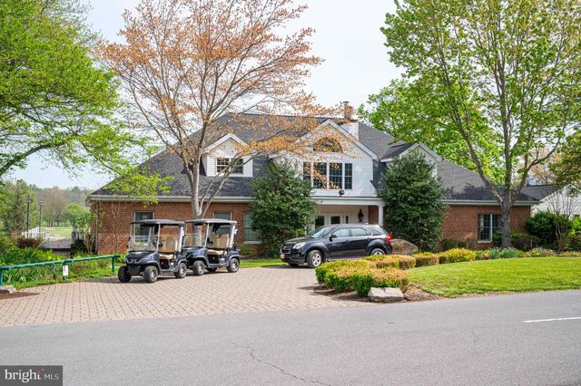 250 MEADOW RIDGE DR, Shepherdstown, WV 25443