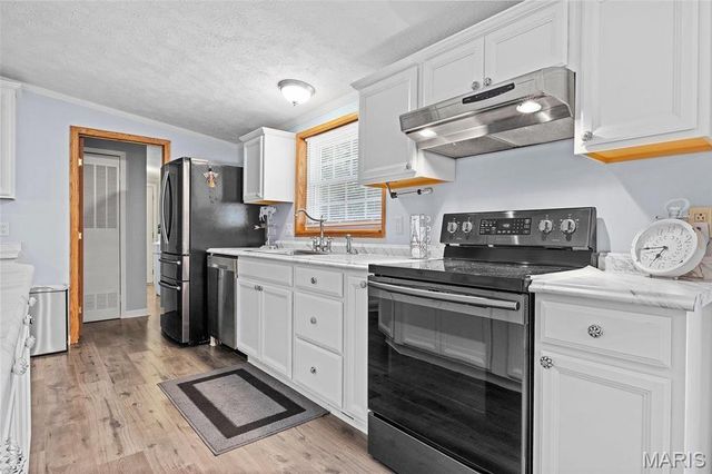 757 Birkhead Road, Winfield, MO 63389