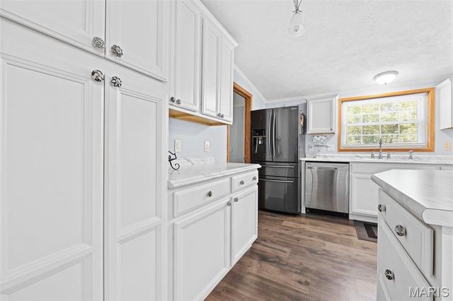 757 Birkhead Road, Winfield, MO 63389