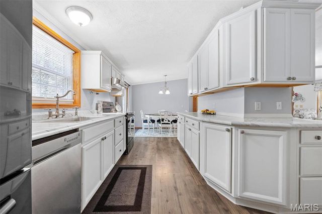 757 Birkhead Road, Winfield, MO 63389