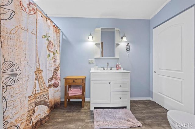 757 Birkhead Road, Winfield, MO 63389