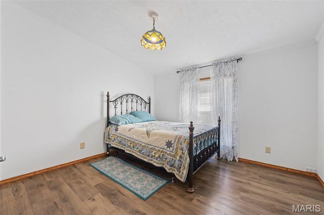 757 Birkhead Road, Winfield, MO 63389