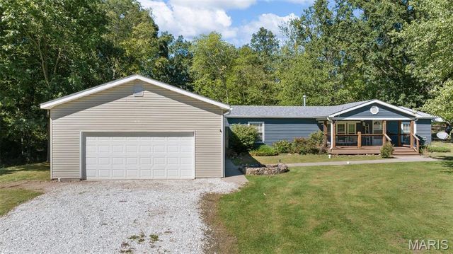 757 Birkhead Road, Winfield, MO 63389