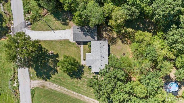 757 Birkhead Road, Winfield, MO 63389