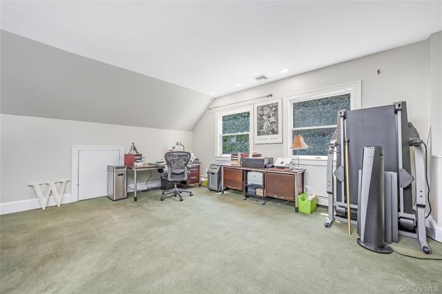 83 Village Line Road, Babylon, NY 11702