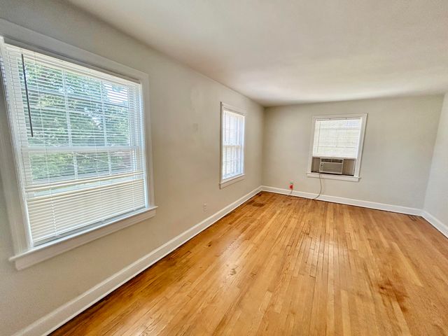 2703 Broad ST, Roanoke, VA 24012