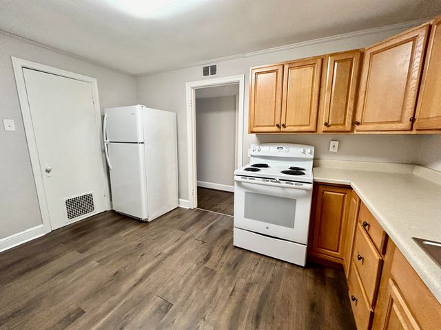 2703 Broad ST, Roanoke, VA 24012