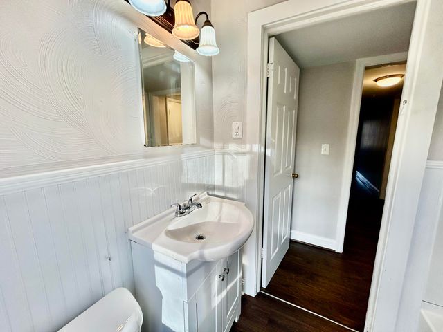 2703 Broad ST, Roanoke, VA 24012