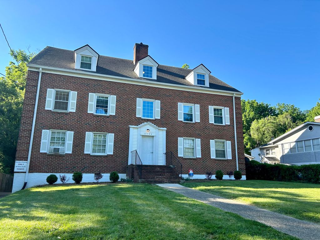 2703 Broad ST, Roanoke, VA 24012