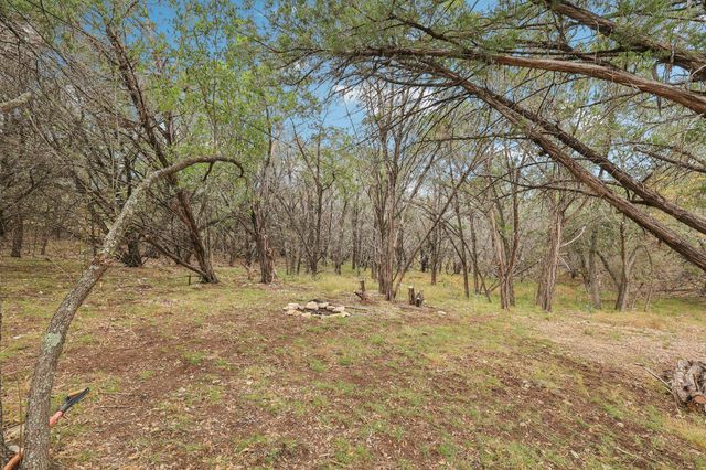 21709 Osage LN, Lago Vista, TX 78645