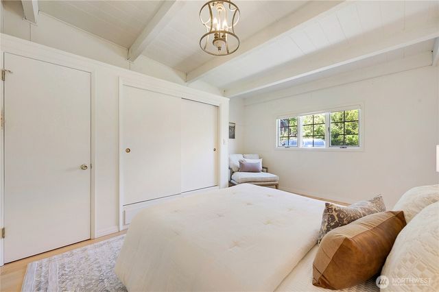 1635 Madison, Port Townsend, WA 98368