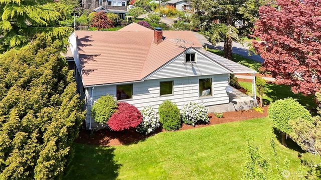 1635 Madison, Port Townsend, WA 98368