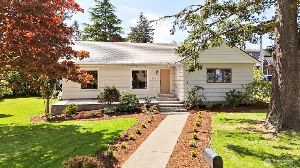 1635 Madison, Port Townsend, WA 98368