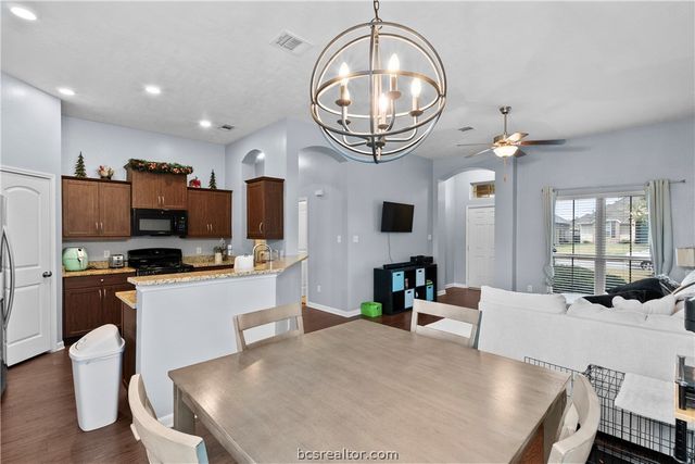 2054 Positano Loop, Bryan, TX 77808