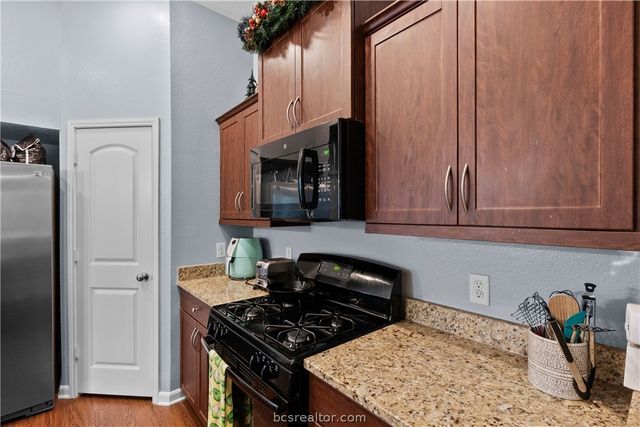 2054 Positano Loop, Bryan, TX 77808