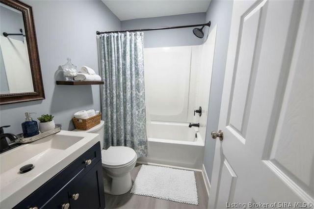 491 W Cross Street, Austin, IN 47102