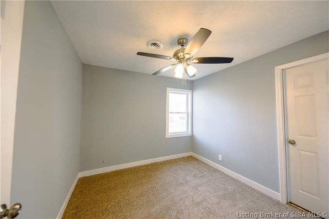 491 W Cross Street, Austin, IN 47102