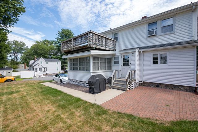 299 South Rd 2, Bedford, MA 01730