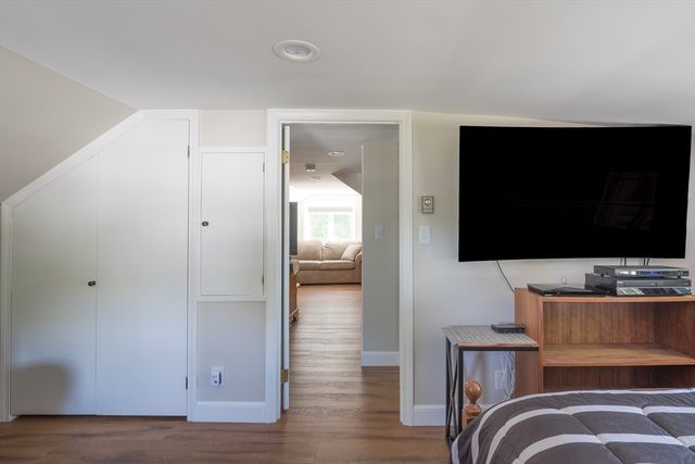 299 South Rd 2, Bedford, MA 01730