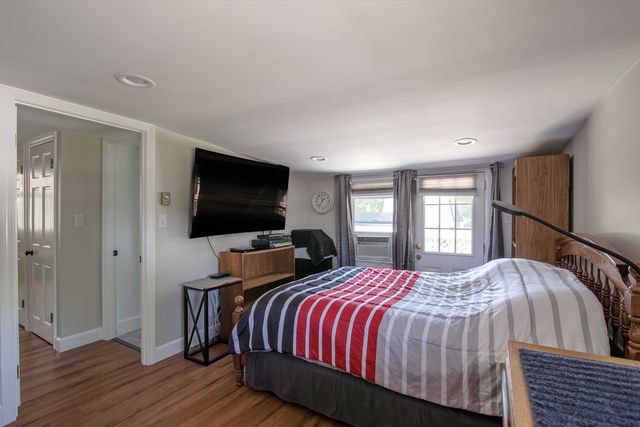 299 South Rd 2, Bedford, MA 01730