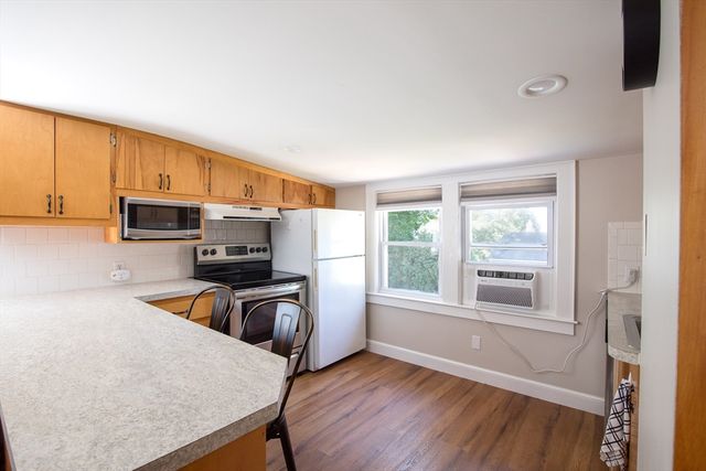 299 South Rd 2, Bedford, MA 01730