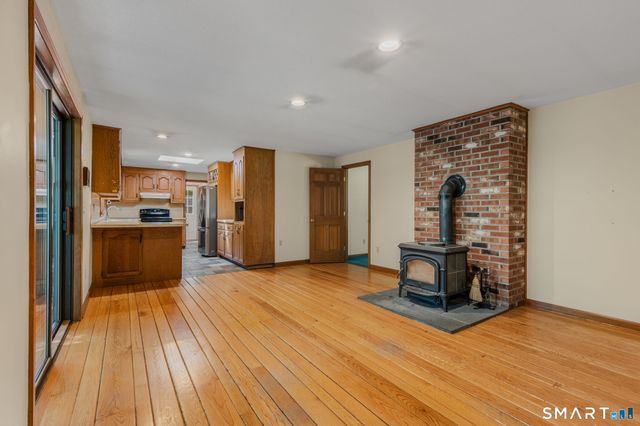12 Meadow Lane, Chester, CT 06412