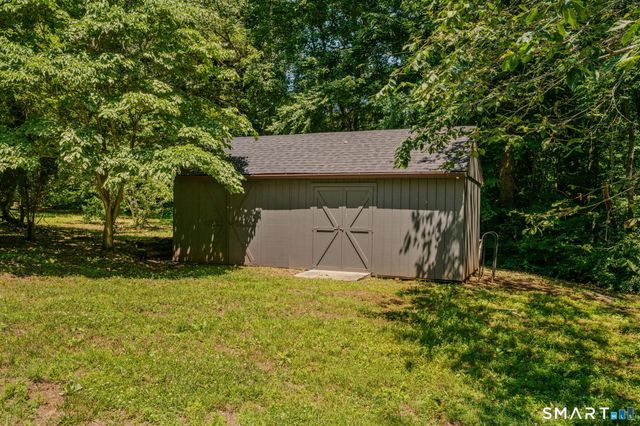 12 Meadow Lane, Chester, CT 06412
